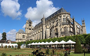 Thumbnail of bourges_01.JPG