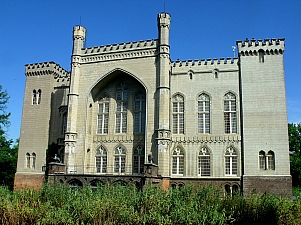 Thumbnail of kornik_chateau_8.jpg