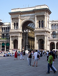  piazza_del_duomo_1.jpg