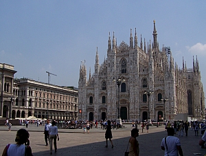  piazza_del_duomo_16.jpg