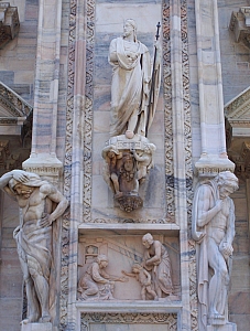  piazza_del_duomo_5.jpg