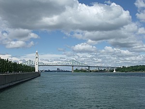 Thumbnail of montreal25juin14h00.JPG