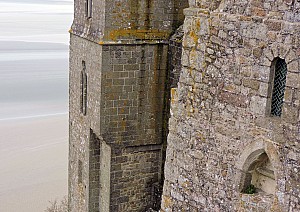 Thumbnail of mont_st_michel19mars16h21.jpg