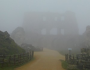 Thumbnail of coucy_le_chateau_001.jpg