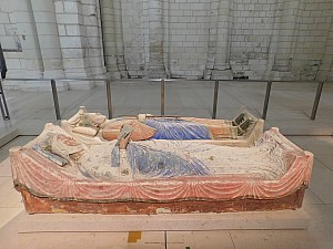Thumbnail of fontevraud_003.jpg