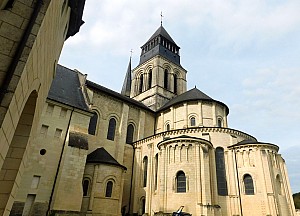 Thumbnail of fontevraud_007.jpg