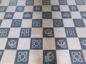 Thumbnail of fontevraud_009.jpg