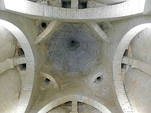Thumbnail of fontevraud_013.jpg