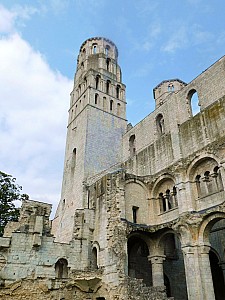 Thumbnail of jumieges_001.jpg