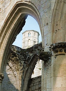 Thumbnail of jumieges_004.jpg