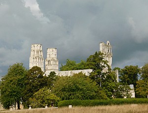 Thumbnail of jumieges_010.jpg