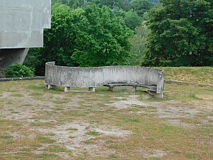 Thumbnail of uhfirminy_13.JPG