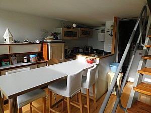 Thumbnail of uhfirminy_18.JPG