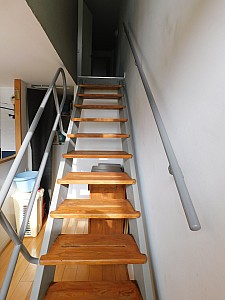 Thumbnail of uhfirminy_19.JPG