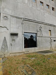 Thumbnail of uhfirminy_2.JPG