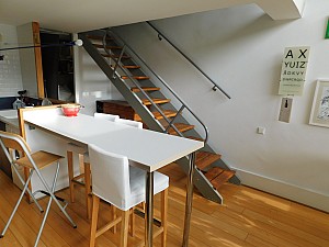 Thumbnail of uhfirminy_20.JPG